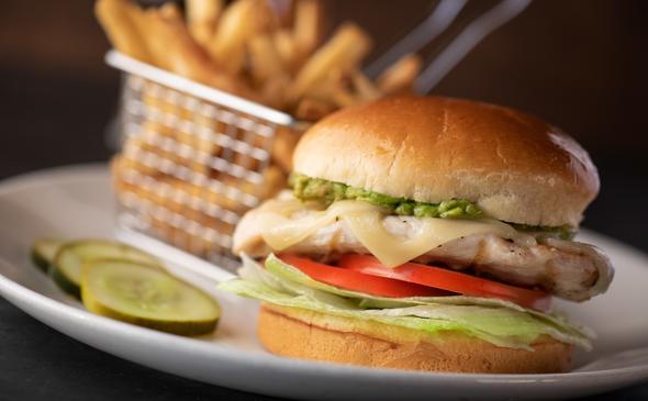 GARDEIN GRILLED CHICKEN & AVOCADO SANDWICH